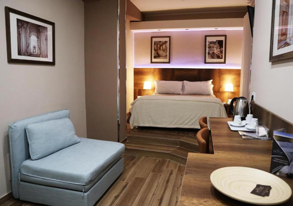 Residenza La Reggia Bed & Breakfast Caserta Ngoại thất bức ảnh